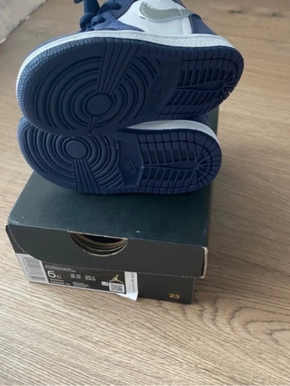 Air Jordan 1 Midnight Navy 5C NEW